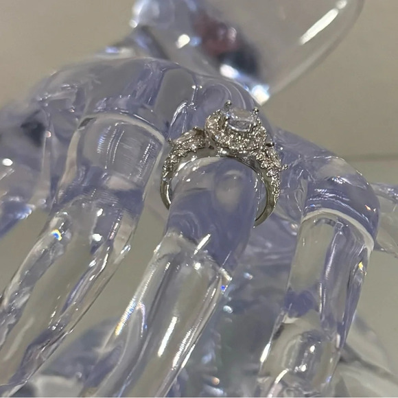 FREE 🆕 Piatella ring,1/2 carat round cut, accents, 14k white gold plated setting - Picture 7 of 16